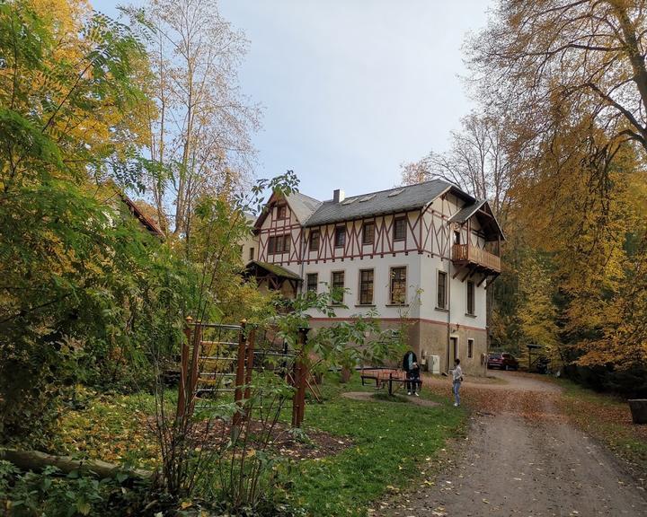 Land-gut-Hotel Waldgasthof Zur Margarethenmuhle